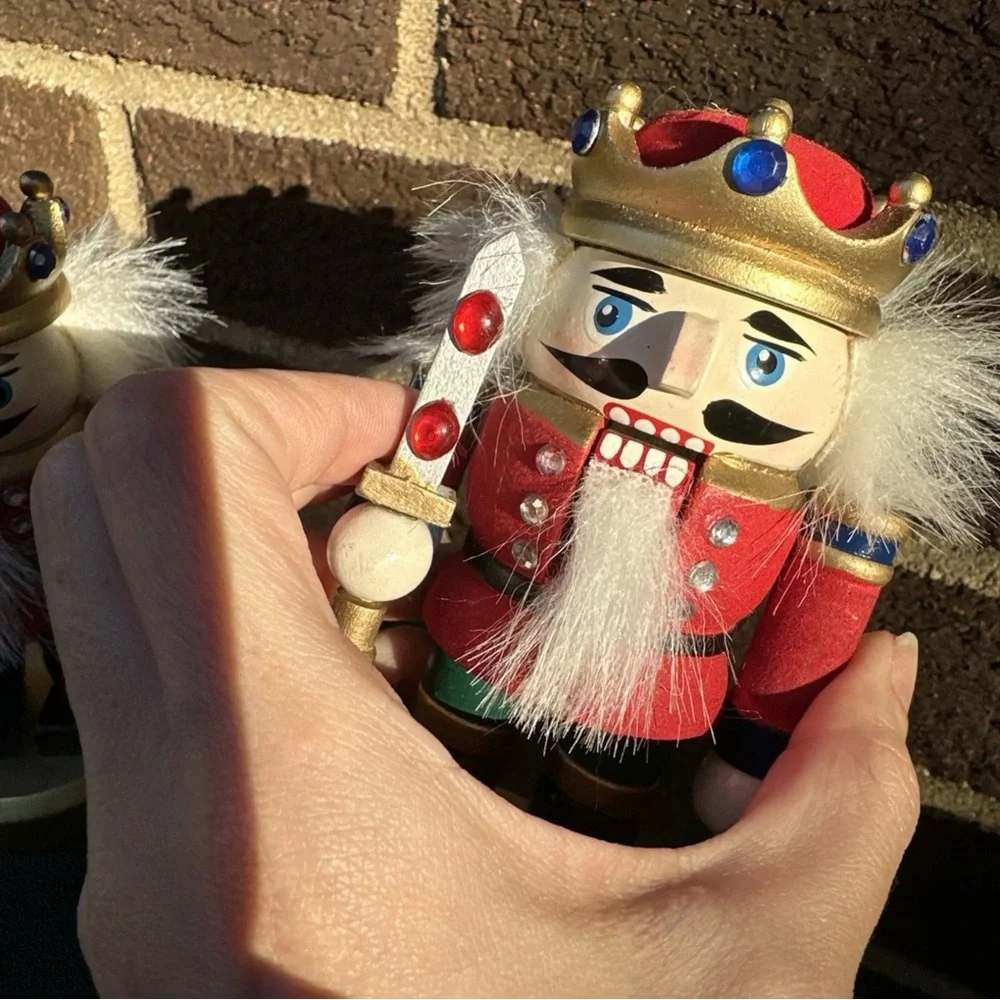King Nutcracker Mini Pair